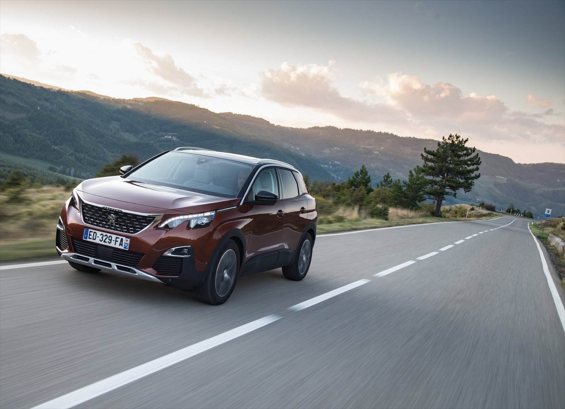 Τιμές, εκδόσεις και εξοπλισμοί του Peugeot 3008