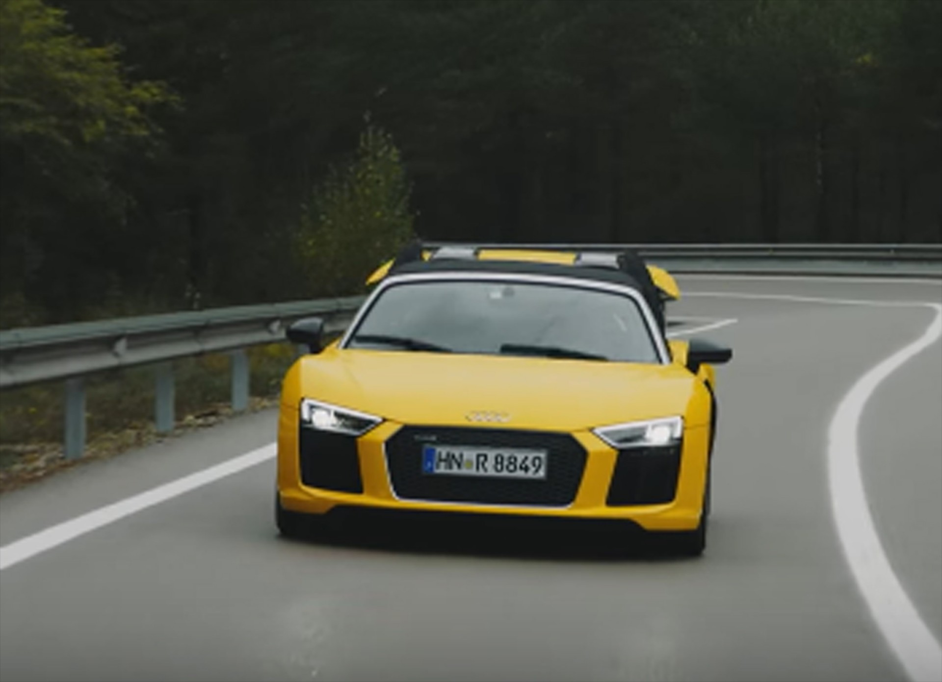 «Θήραμα»(;) ένα Audi R8 Spyder (video)