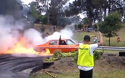 Burnout που κατέληξε σε… πυρκαγιά (video)