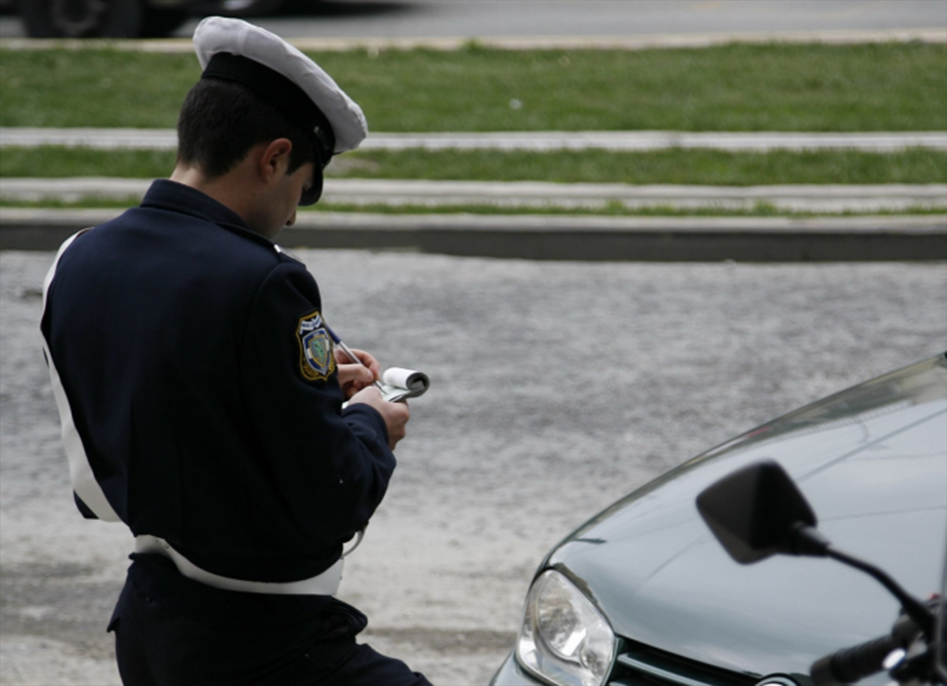 Ποιοι δικαιούνται επιστροφή πινακίδων ενόψει εορτών