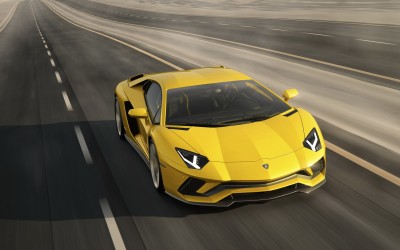 Lamborghini Aventador S: Το αριστούργημα σε 2 βίντεο