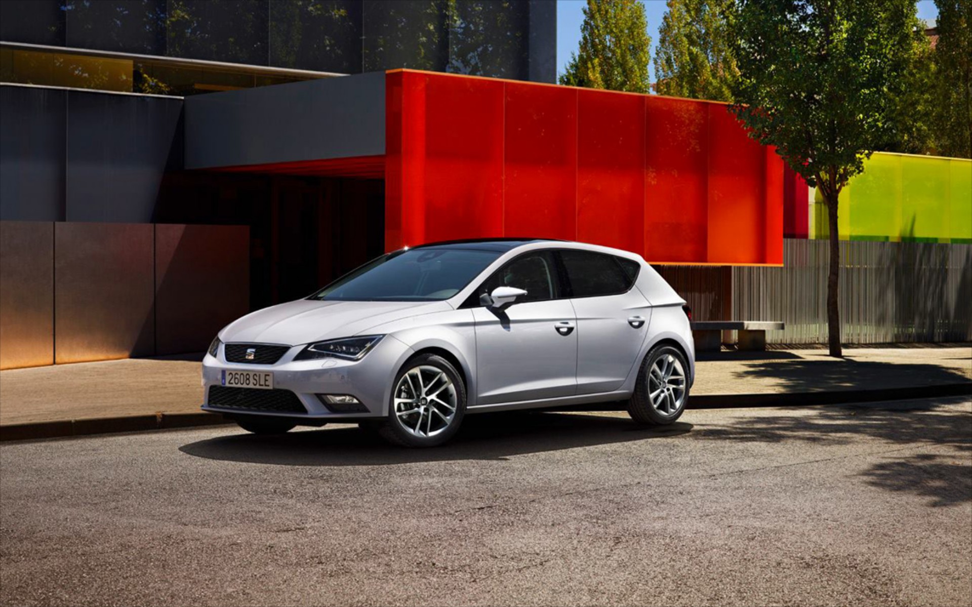 Seat Leon με όφελος έως 3.900 ευρώ