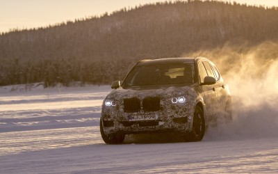 Σε πολικές συνθήκες η νέα BMW X3 (vid)