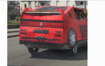 Όταν δεν έχεις χρήματα να αγοράσεις Ferrari… (video)