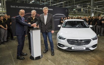 Πέρασε τη γραμμή παραγωγής το πρώτο Opel Insignia