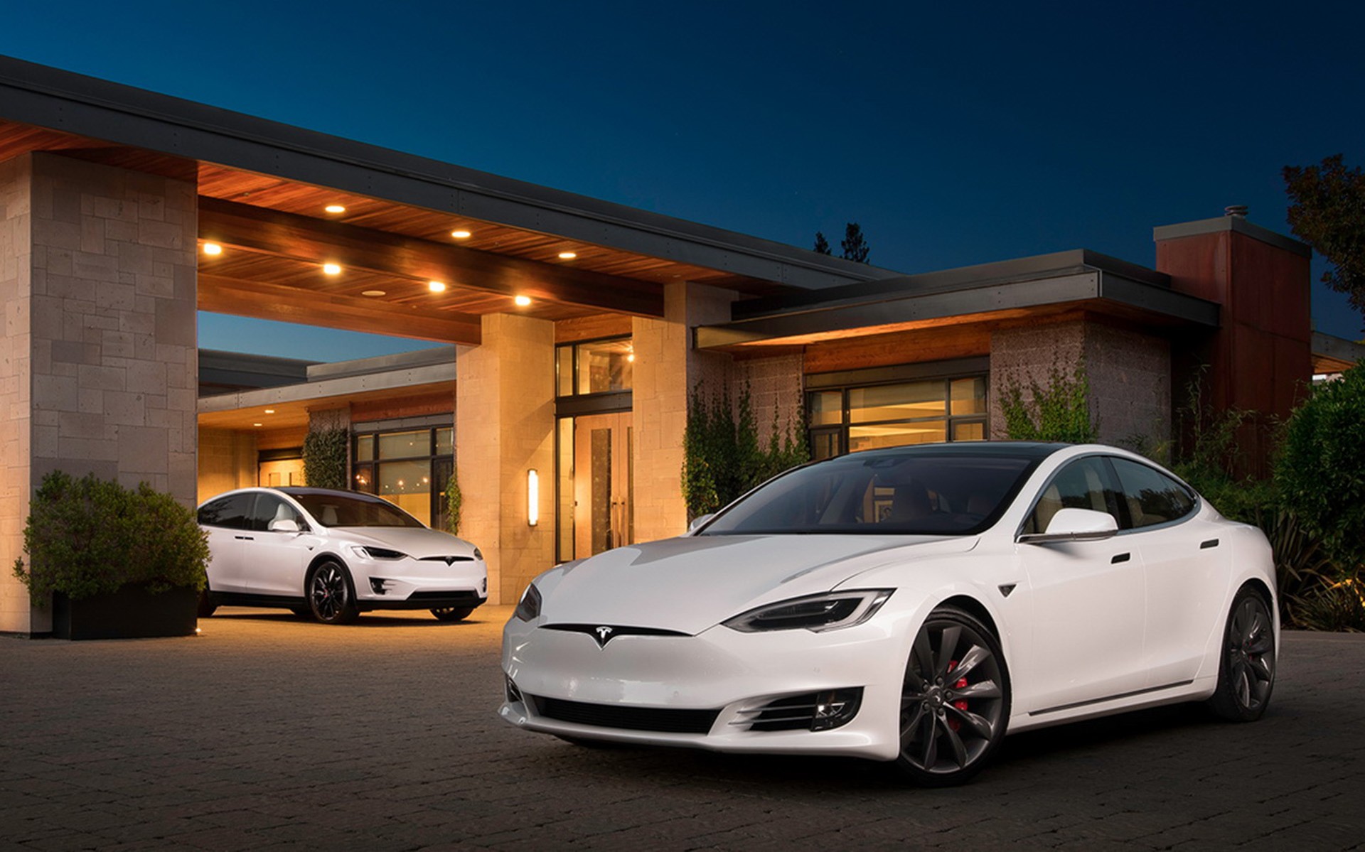 To 5% της Tesla στους… Κινέζους