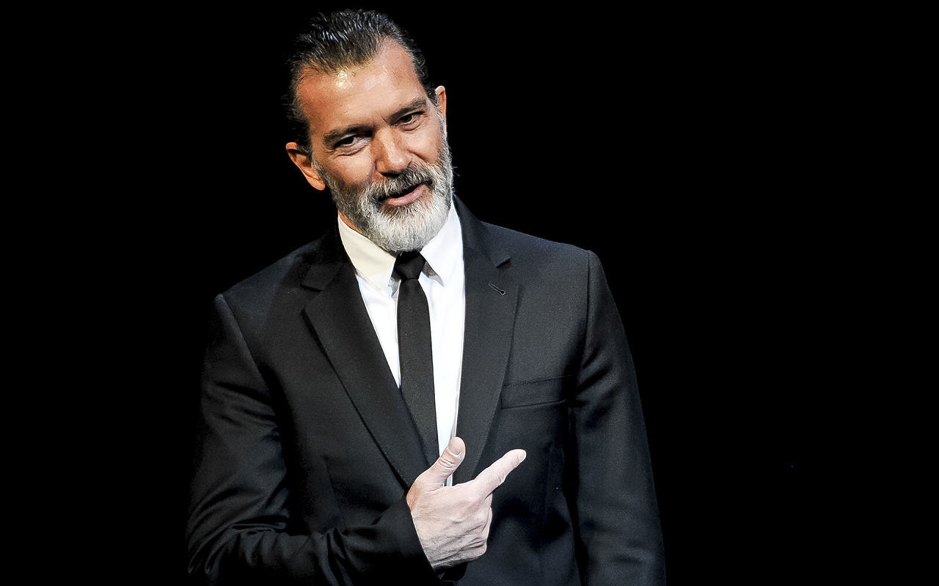 O Antonio Banderas ως Ferruccio Lamborghini