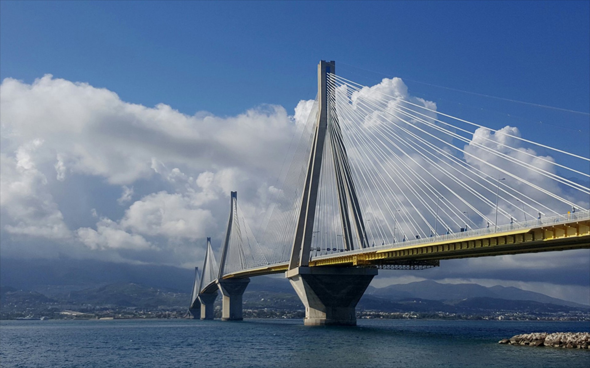 Έτοιμη η σύνδεση της Ιόνιας Οδού με τη γέφυρα Ρίου-Αντιρρίου