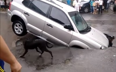 Άνοιξε η γη και τον κατάπιε (video)