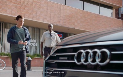 Ο Spiderman παίρνει δίπλωμα με Audi A8 (vid)