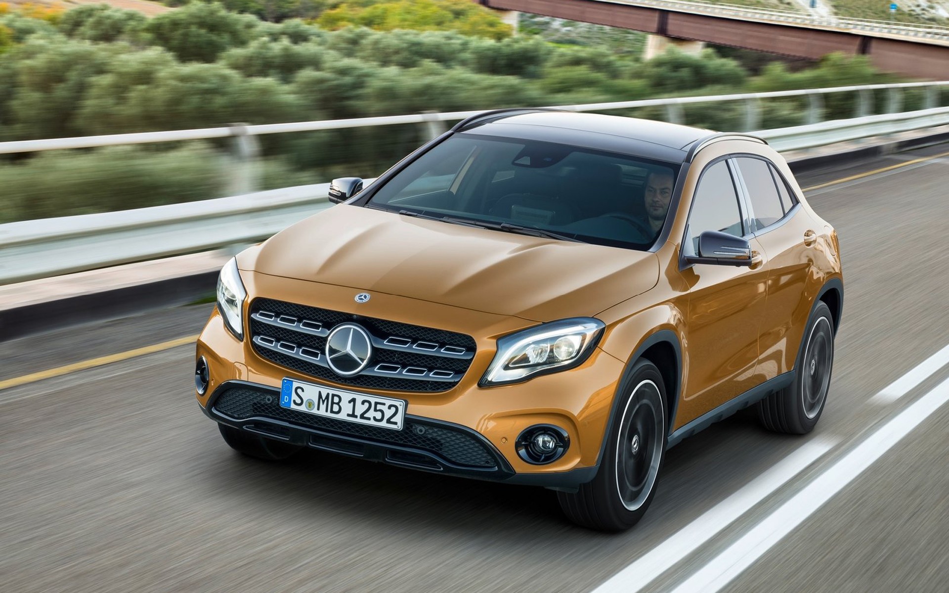 Ενοικίαση αυτοκινήτων από τη Mercedes-Benz
