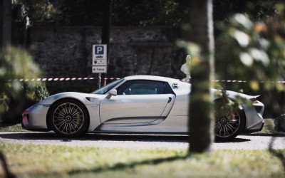 5 μέρες – 1.500 km – 19 Porsche 918 Spyder (video)