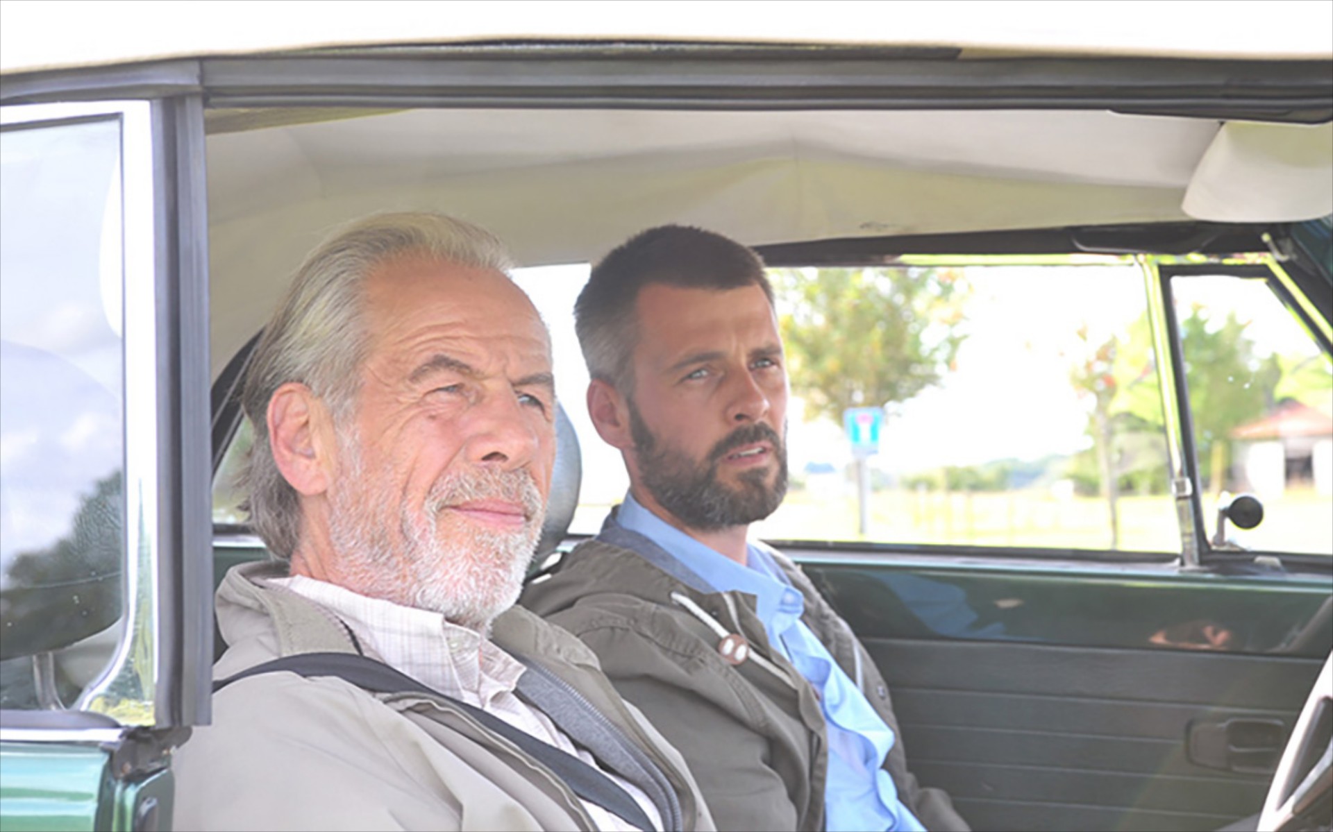 Η σχέση πατέρα-υιού μέσα σε ένα Volkswagen (vid)