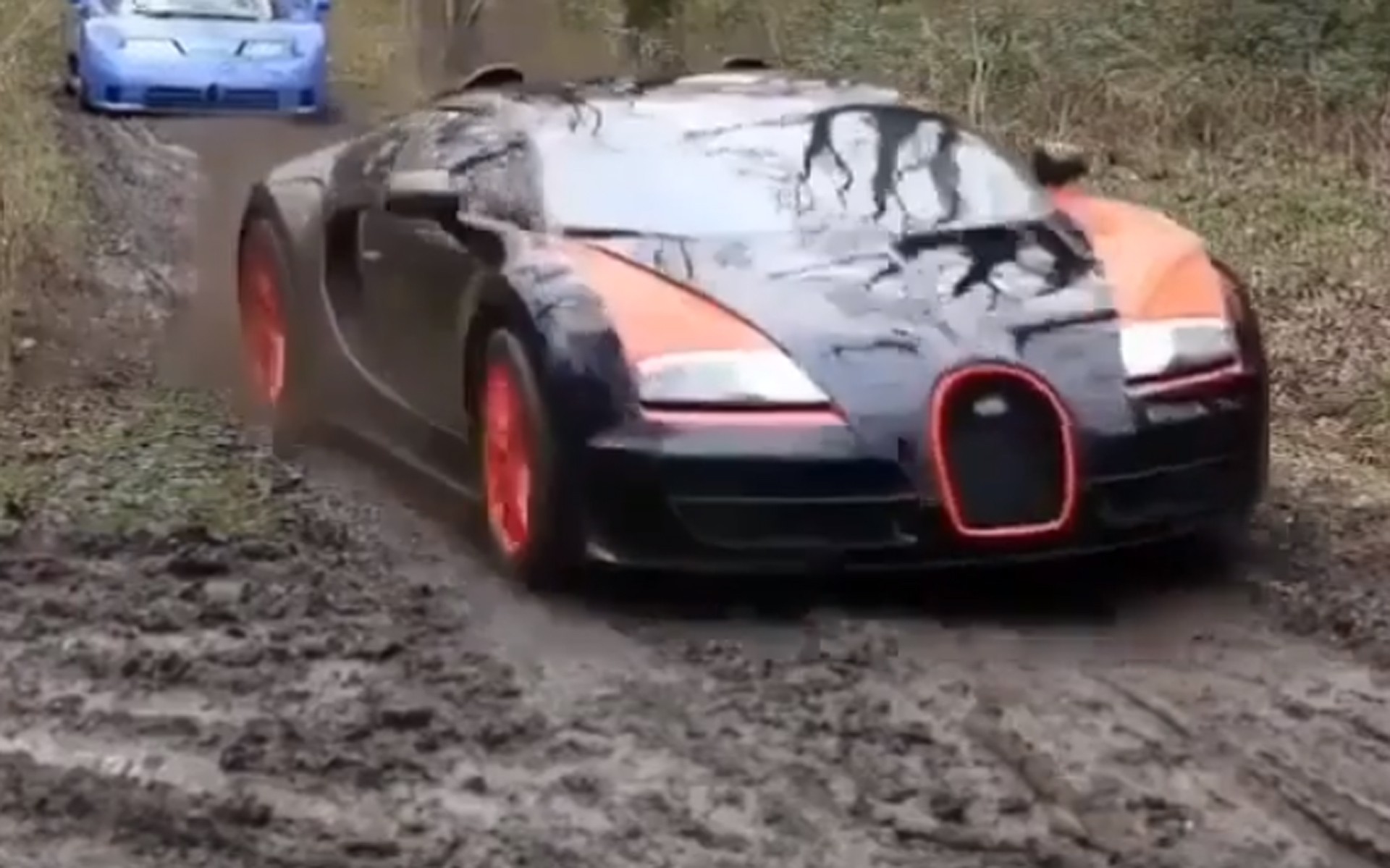 Bugatti, Lamborghini & Ferrari πηγαίνουν off-roading (video)