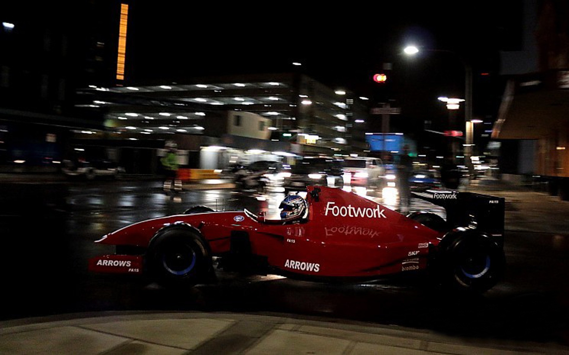 Ουάου! Αυτό είναι μόνο ένα προωθητικό video! (video)