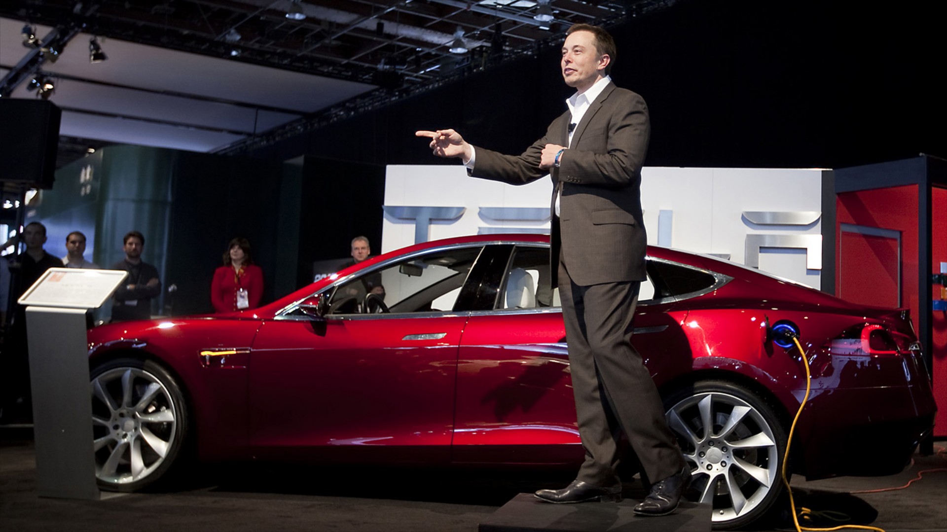 Ο Elon Musk στην… Αγία Παρασκευή