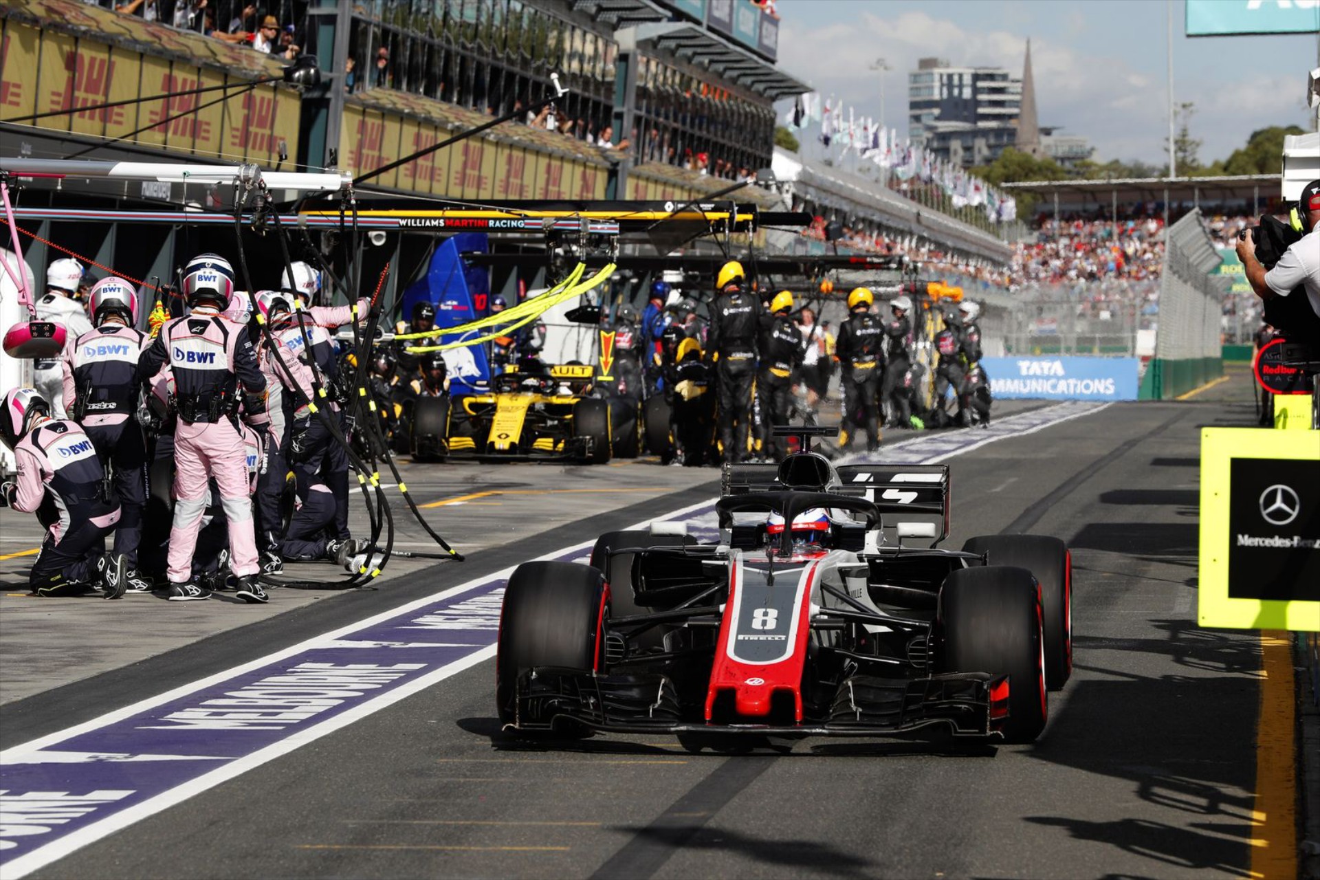 F1: Είναι η Haas αντίγραφο της Ferrari;