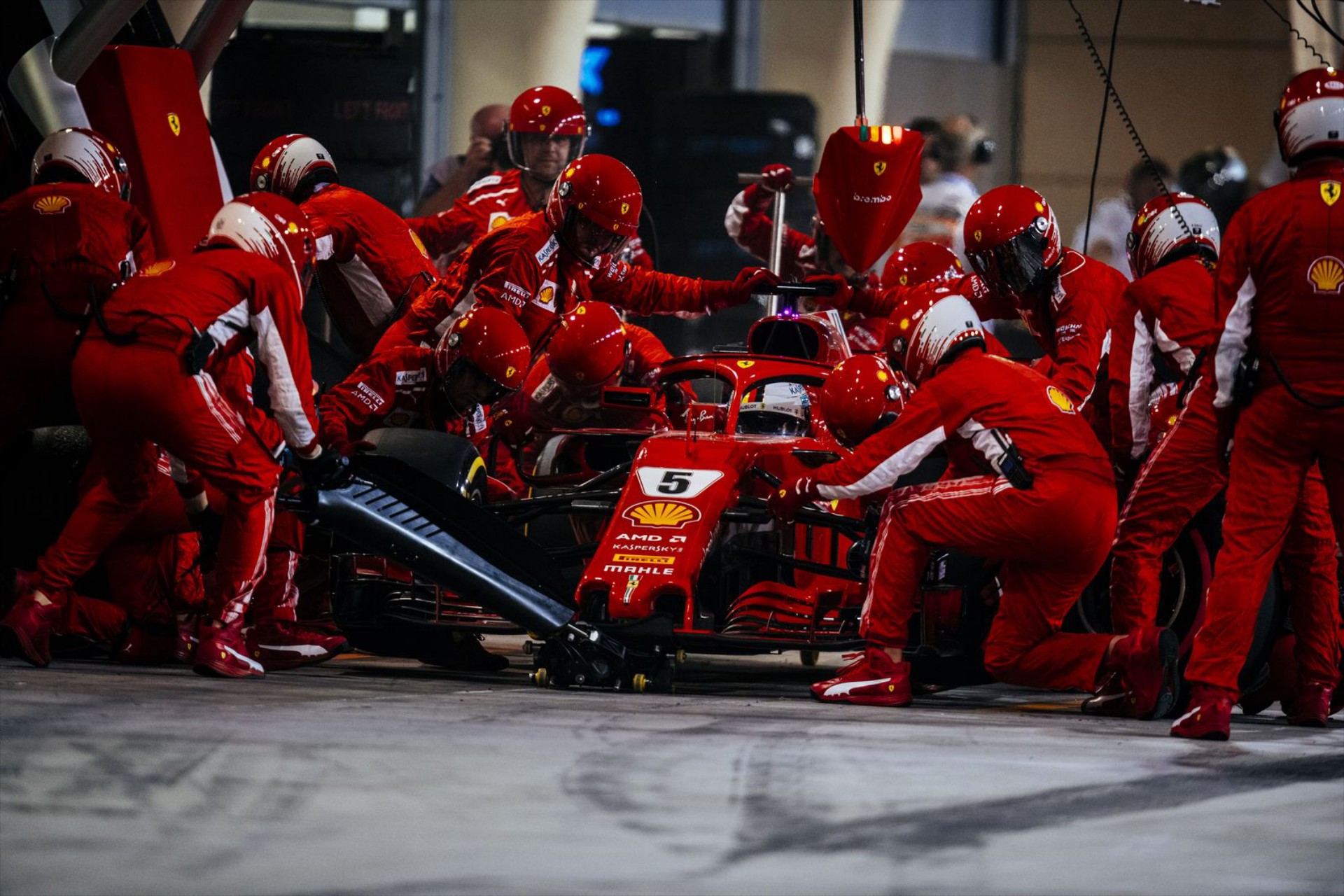 F1: Η Ferrari εξήγησε τι πήγε στραβά με το πιτστοπ