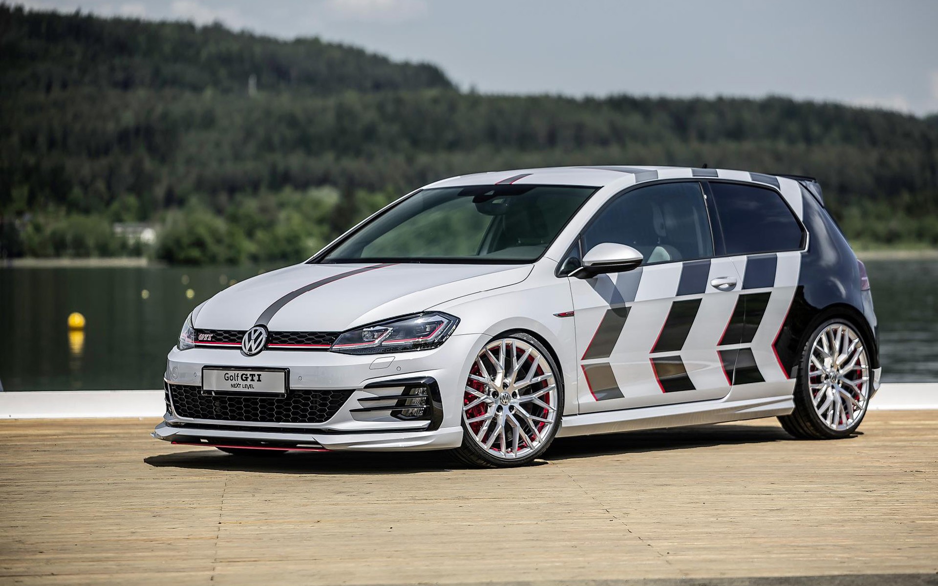 Το Golf GTI σε άλλο επίπεδο! (vid)