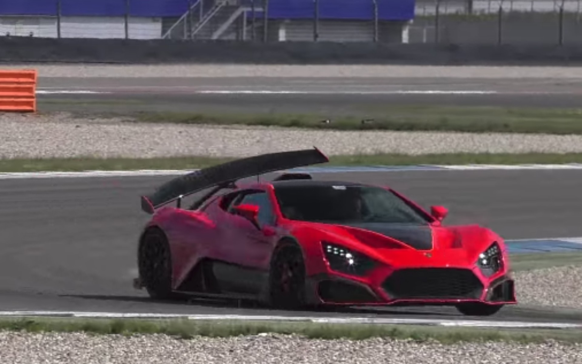 Το πιο cool αεροδυναμικό πακέτο ανήκει στο Zenvo TSR-S (vid)