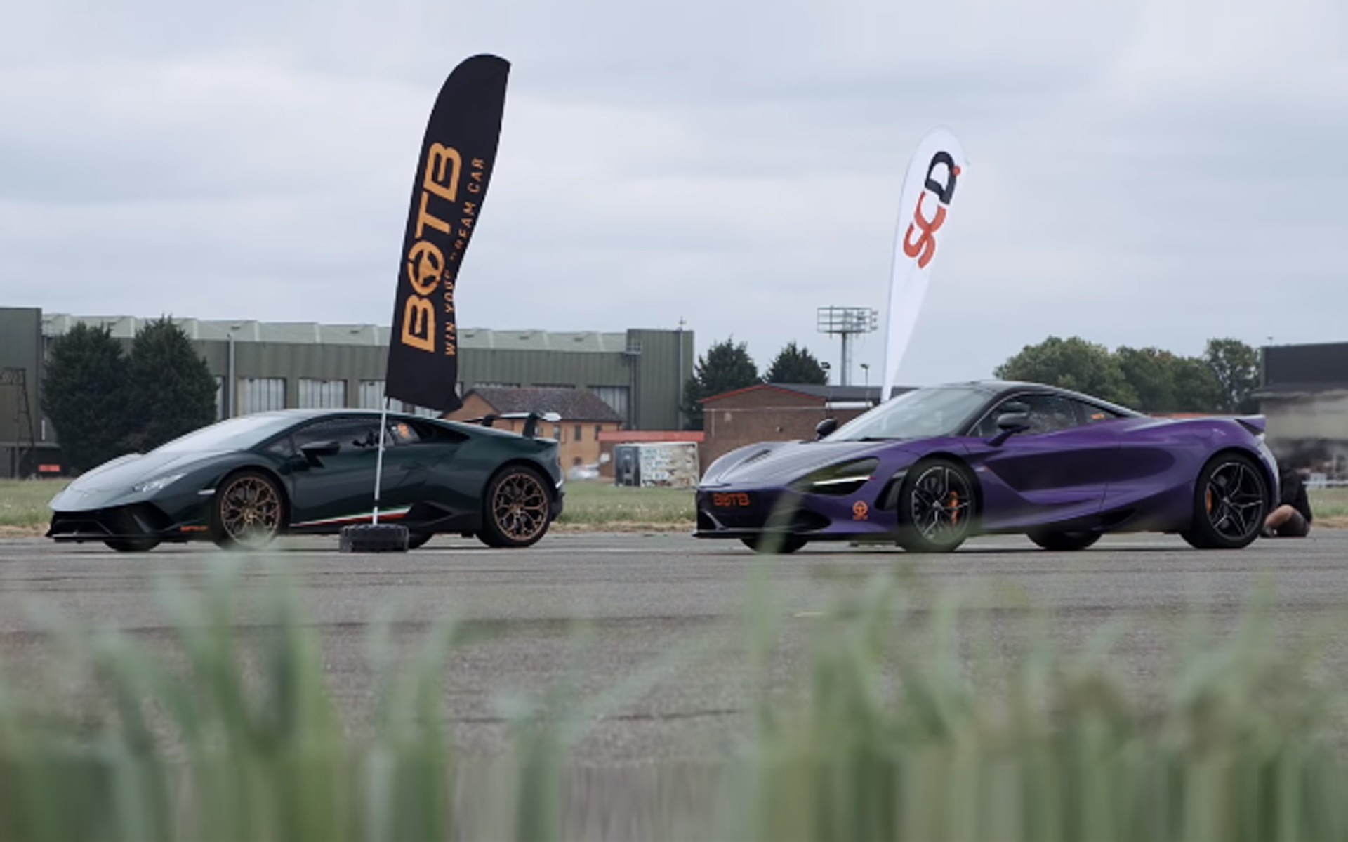 Η Huracan Performante «έχει» τη McLaren 720S; (video)