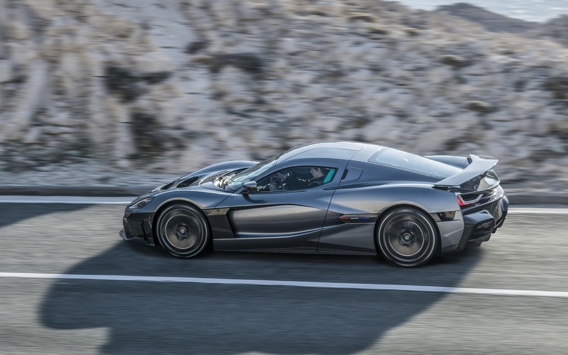 Μερίδιο στην κροατική Rimac απέκτησε η Porsche