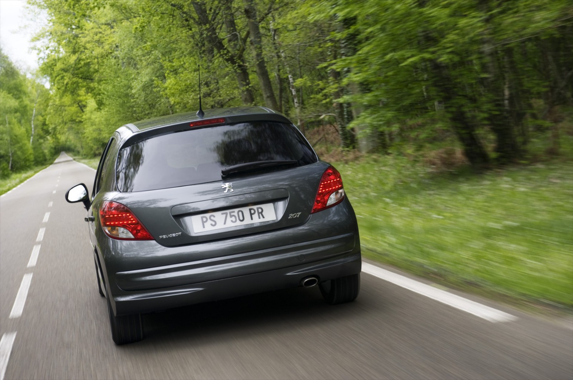 Peugeot 207 – Νέος HDi & 6τάχυτο κιβώτιο