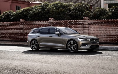 Νέο Volvo V60 από 44.928 ευρώ
