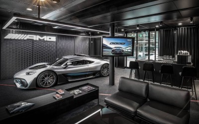 Τέλος το Project, σκέτο «One» (vid)