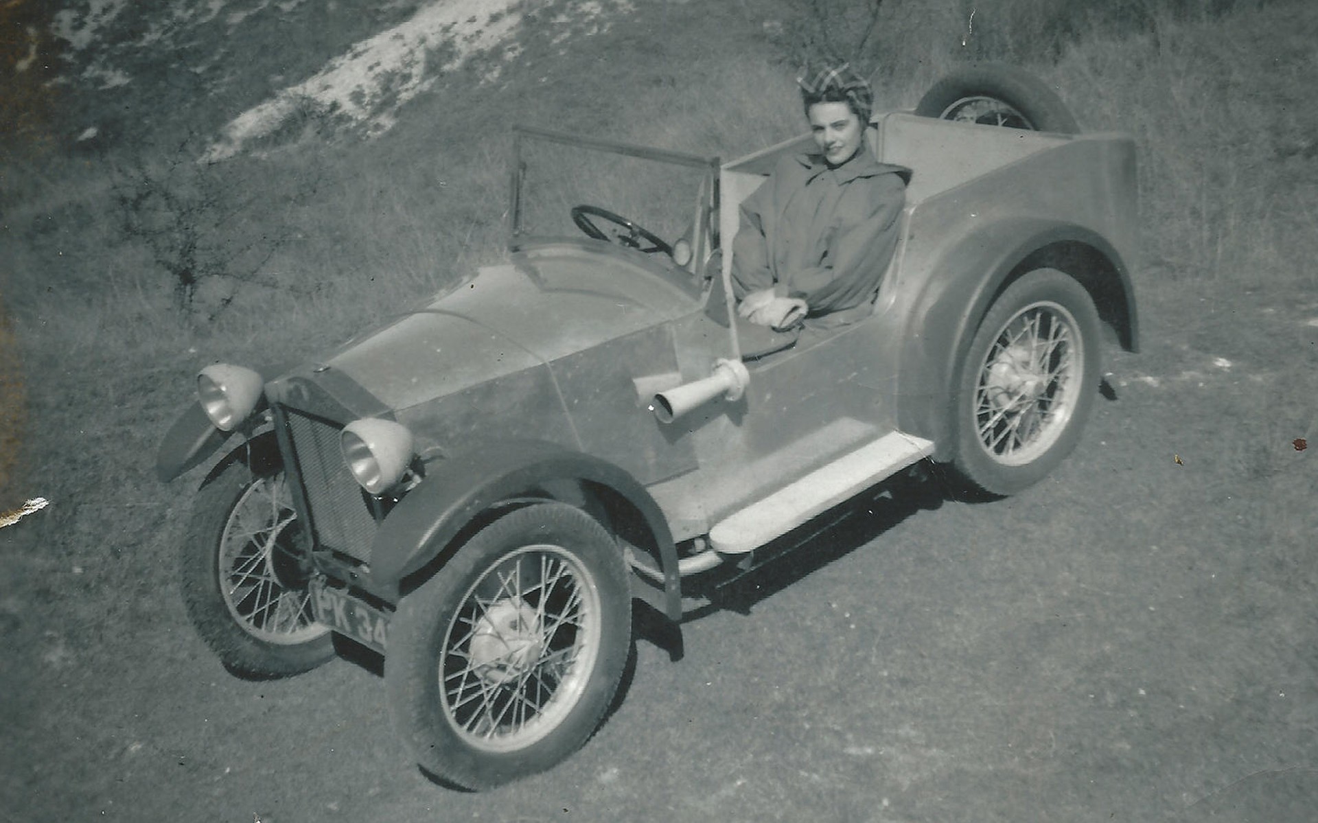 H Lotus θέλει να ψάξεις για το πρώτο της αυτοκίνητο