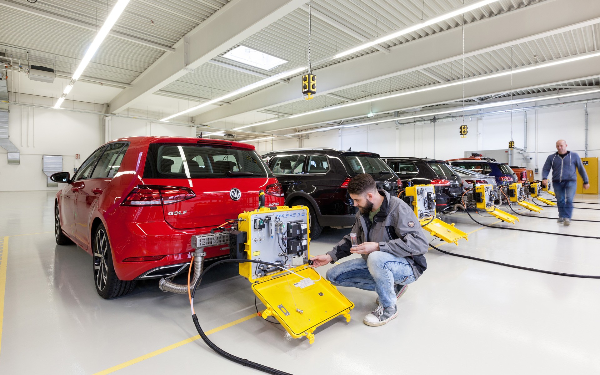 Θα συμβιβαστούν ΕΕ - αυτοκινητοβιομηχανία για τους ρύπους;
