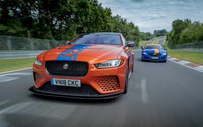 Θα έδινες 199 ευρώ για μια βόλτα στο Nurburgring με την Jaguar των 600 ίππων; (vid)