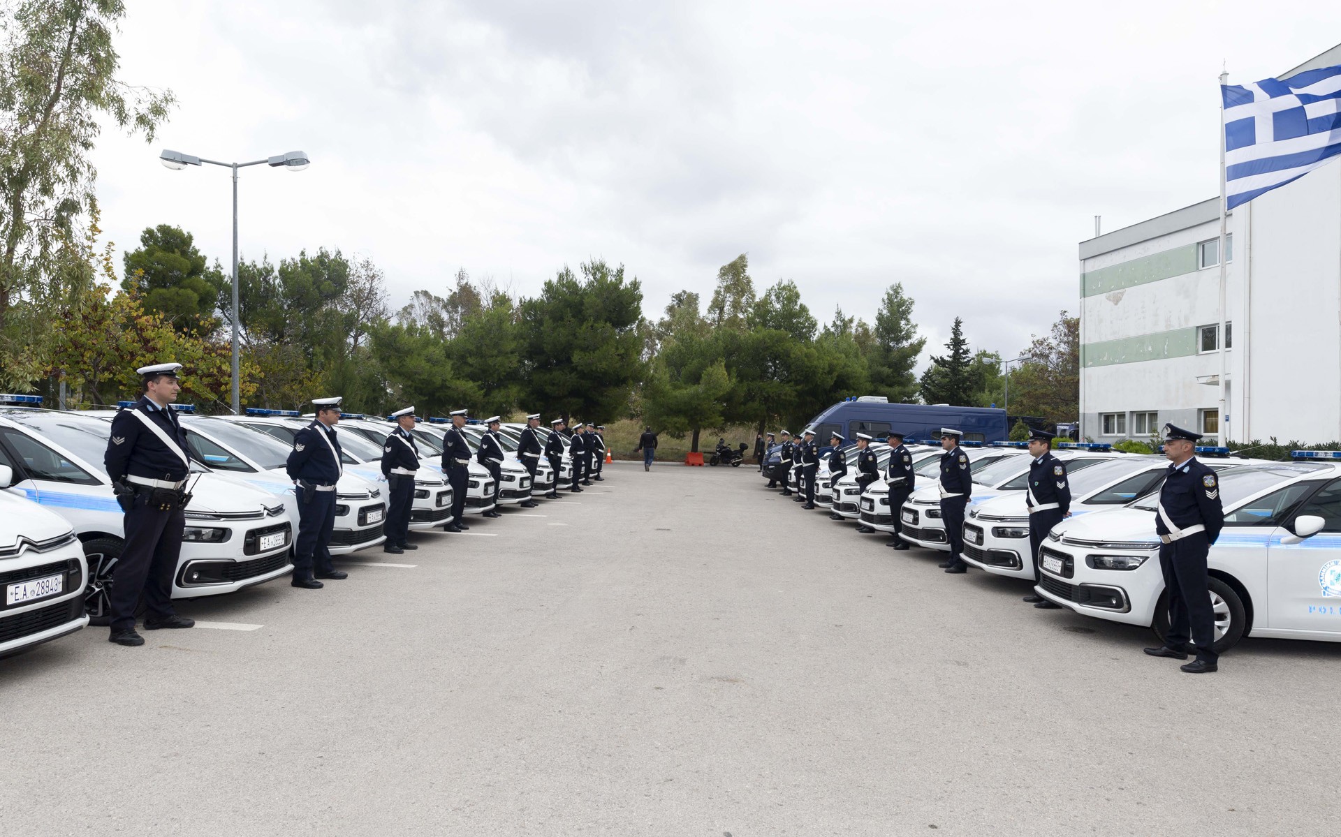 Νέα οχήματα για την Ελληνική Αστυνομία