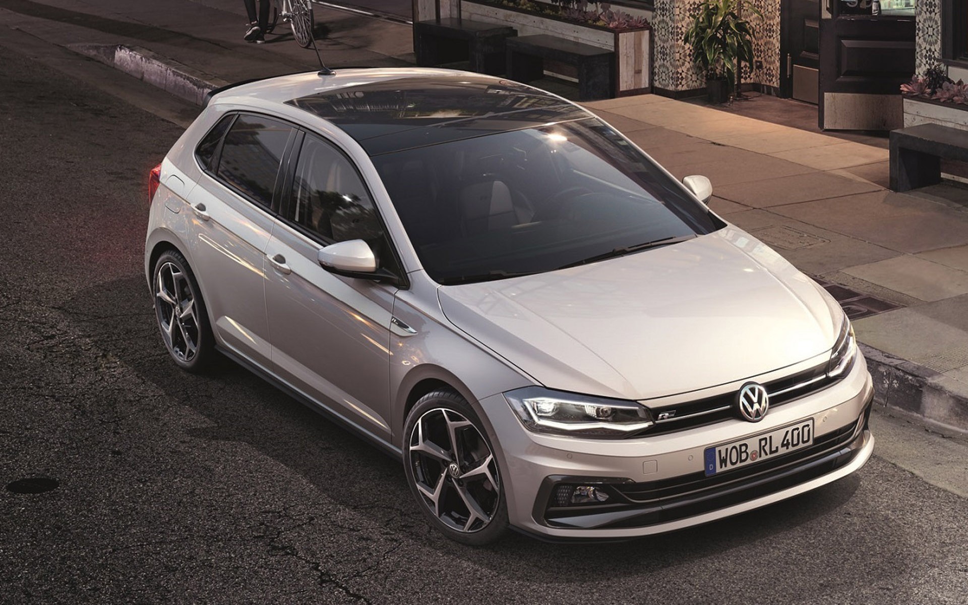 Νέο Volkswagen Polo R-Line με 17.400 ευρώ