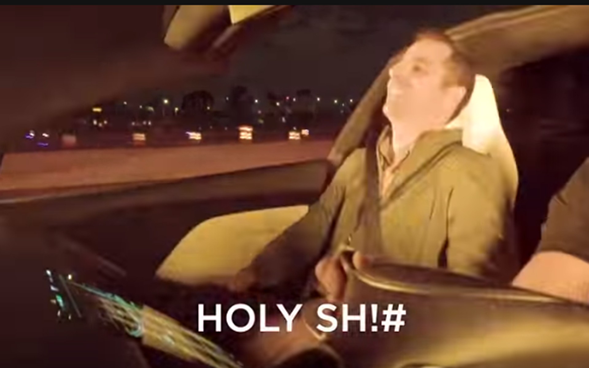 Πώς νιώθουν 10 συνοδηγοί μέσα στο Tesla Roadster (video)