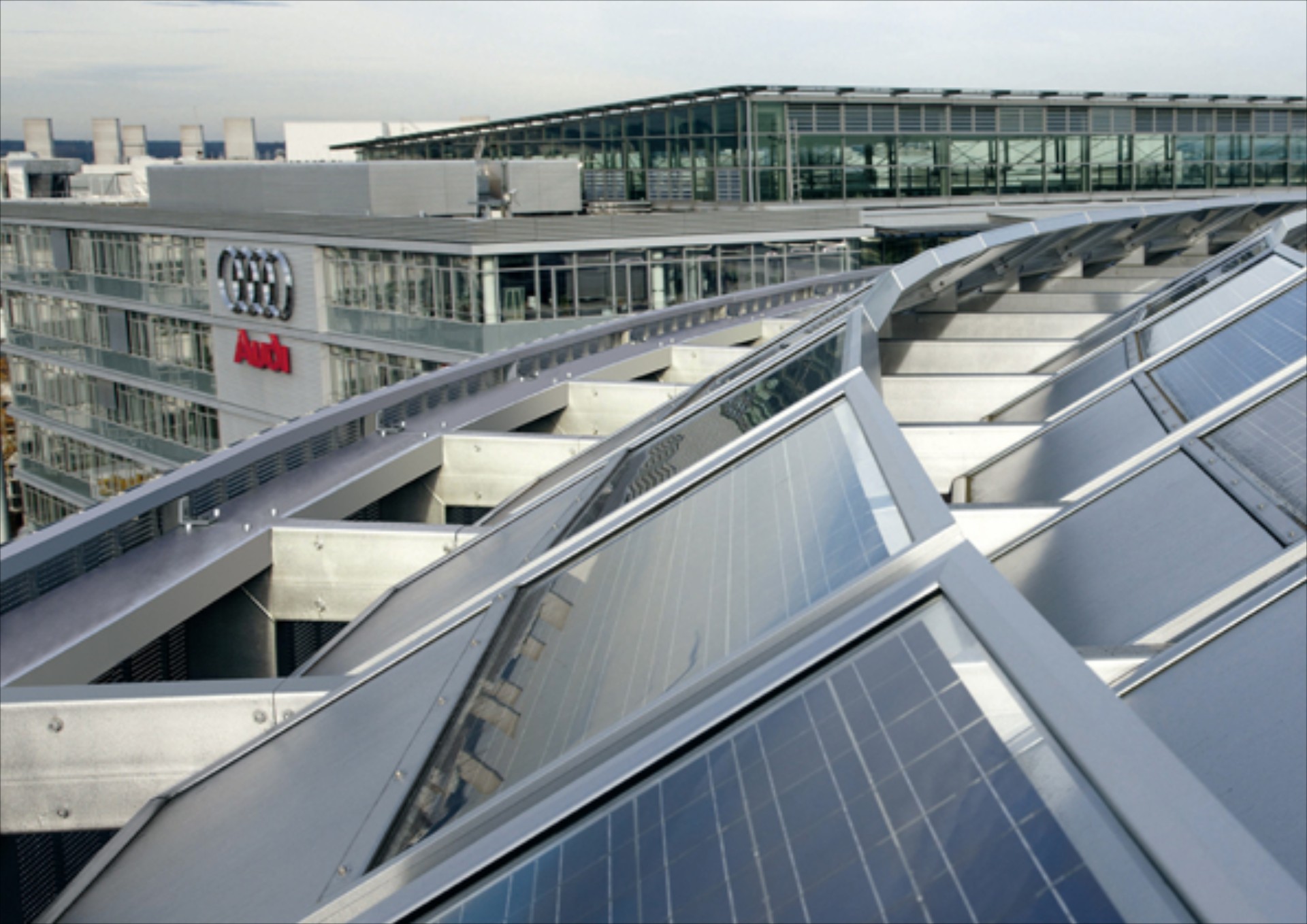 Η Audi ντύνεται στα… green