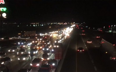 Δημιούργησαν κυκλοφοριακό «χάος» για να κάνουν… donuts (vid)