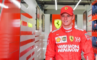 4.545 μέρες μετά, ένας Schumacher οδηγεί για τη Ferrari!