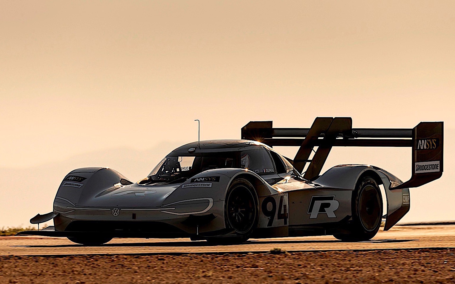 H Volkswagen ετοιμάζεται για ρεκόρ στο Nurburgring