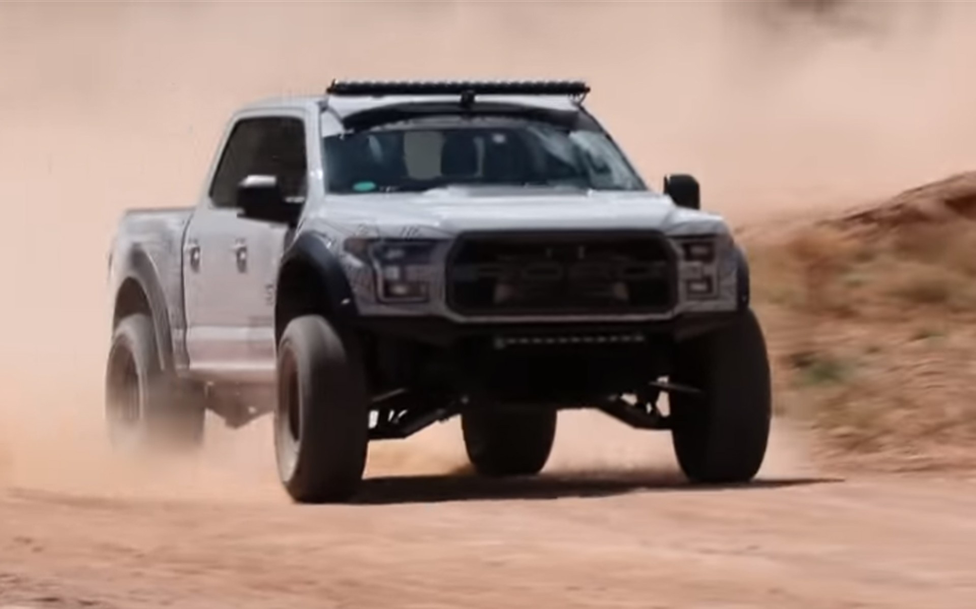 Ken Block: Βόλτα με το νέο Ford F-150 Raptor του (video)