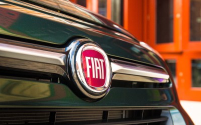 Θέλει να συγχωνευθεί με τη Renault η Fiat Chrysler