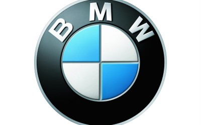 Η BMW συνεχίζει μόνη της