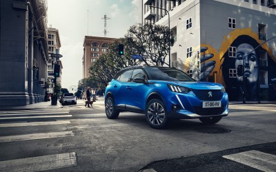 Νέο Peugeot 2008: Και σε ηλεκτρική έκδοση (vid)
