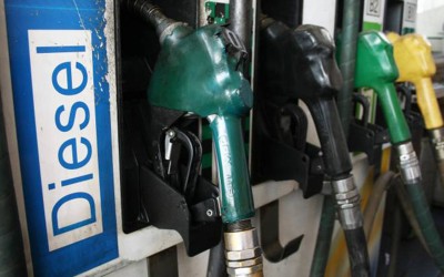 Κατρακυλούν τα diesel, ανεβαίνουν τα βενζινοκίνητα