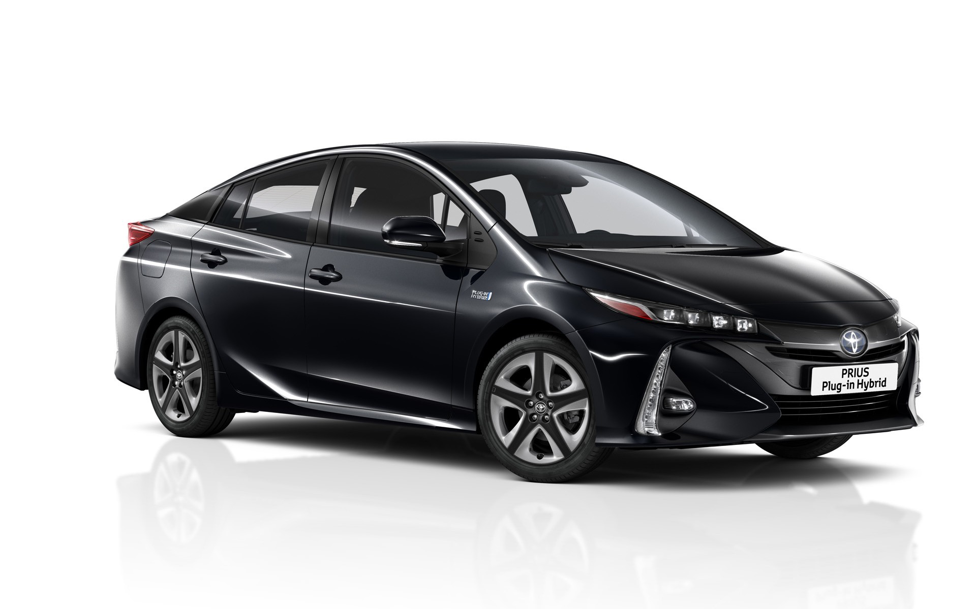 Πιο πρακτικό: Το Prius Plug in Hybrid με 5 θέσεις