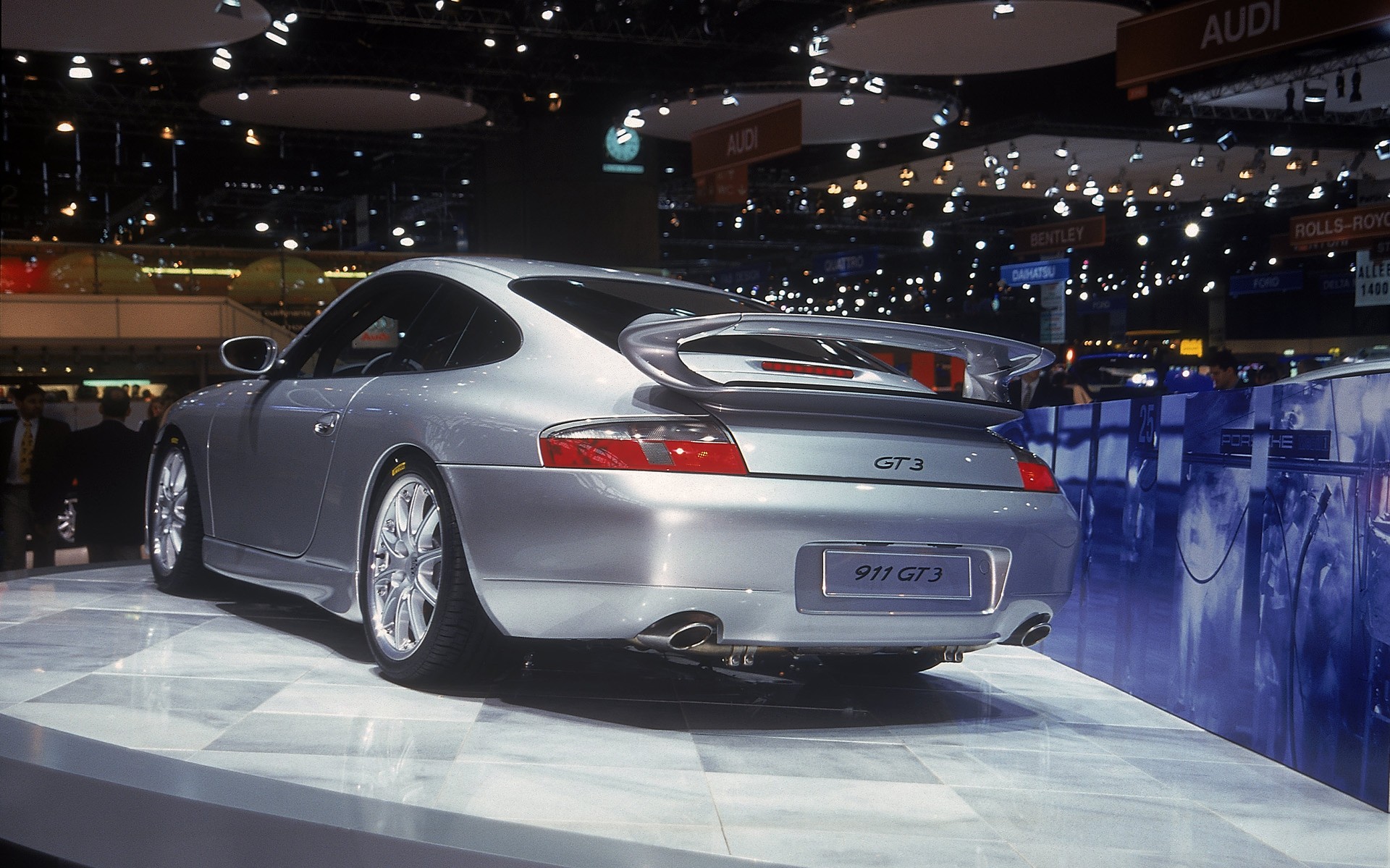 20 χρόνια Porsche 911 GT3 (vid)