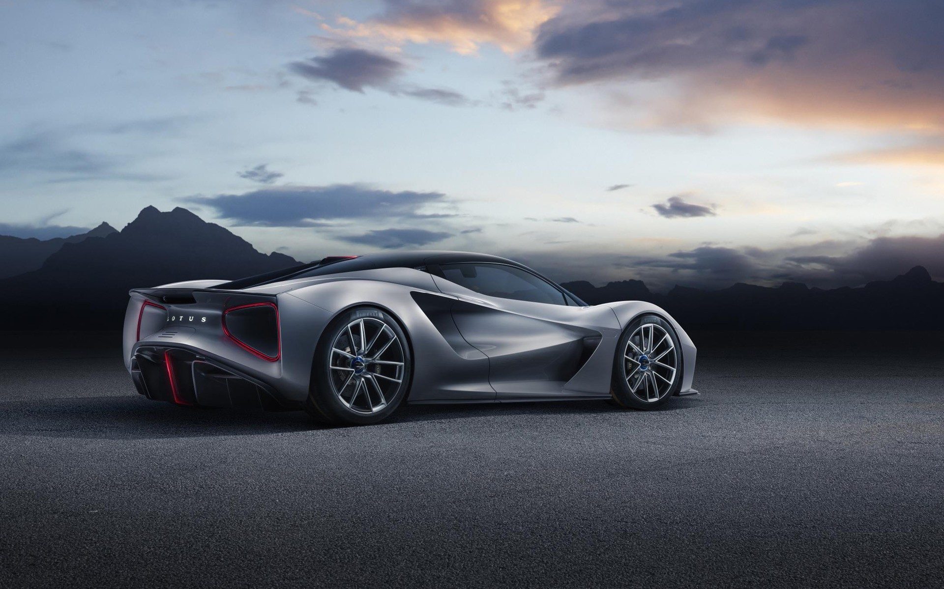 Η εντυπωσιακή Lotus Evija πάει στην Αμερική