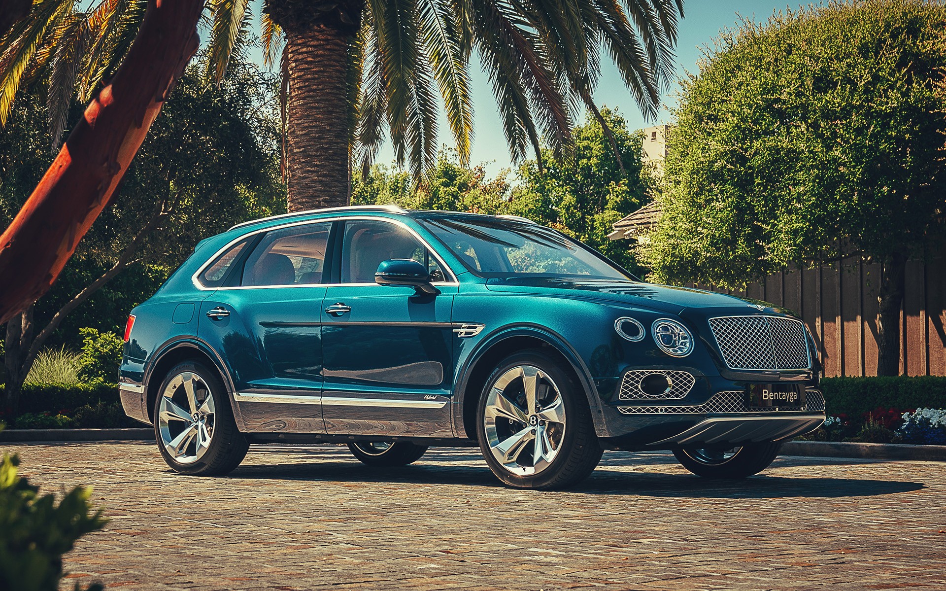 Ποια είναι η τελική της plug-in υβριδικής Bentley Bentayga;