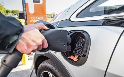 Εθνικός στόχος: Ηλεκτρικά το 30% των νέων αυτοκινήτων το 2030!