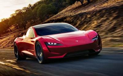 Πετάει η Tesla - Ξεπέρασε τα 100 δισ. δολάρια η κεφαλαιοποίηση